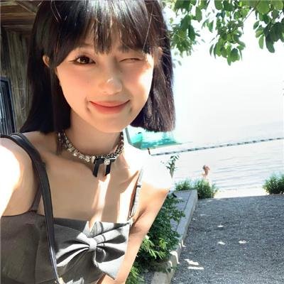美丽笨女人